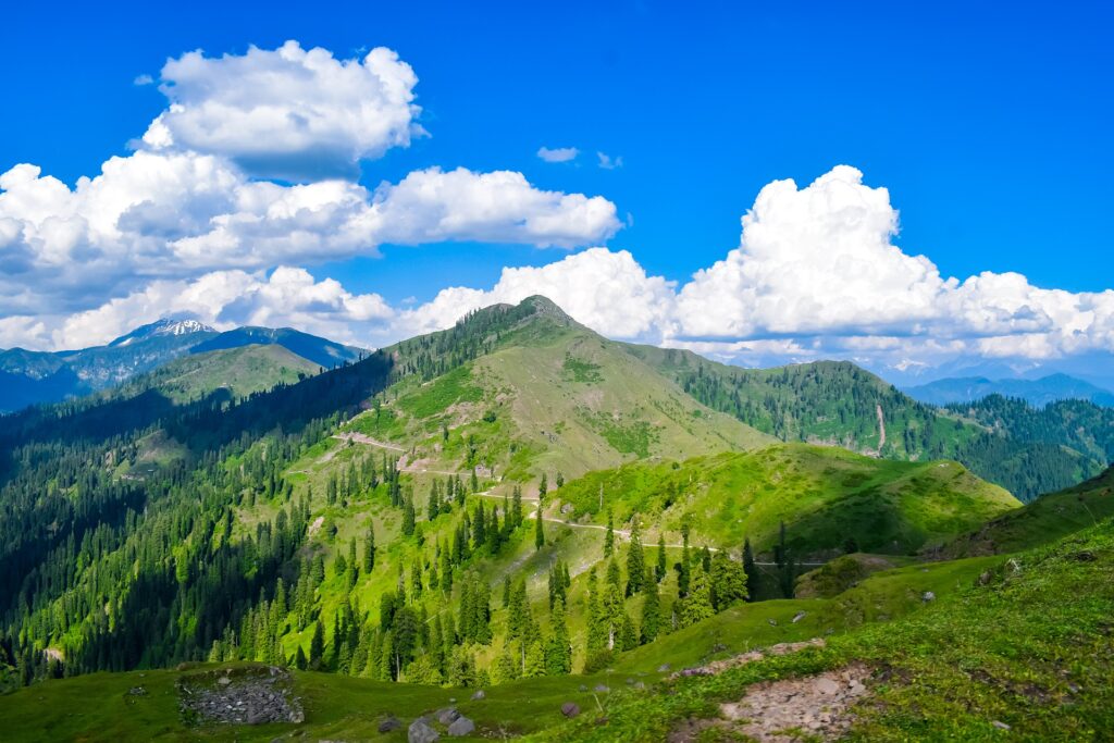 Hidden Beauty of Sinthan Top in Kashmir