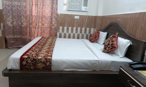 hotel-pranav-katra5