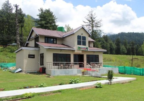 ld-hut-pahalgam1